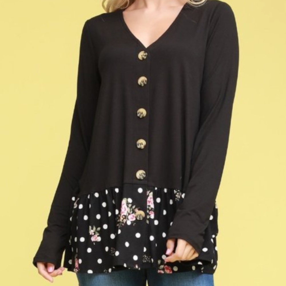 2 for $40❤️black floral polka dot top - Picture 3 of 4